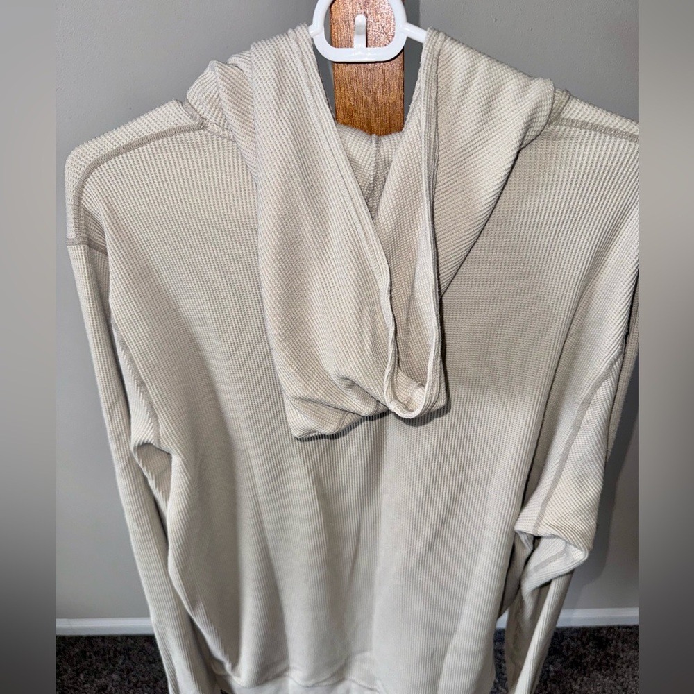 Vuori Men’s Waffle Hoodie in Marshmallow Size Large - Picture 7 of 11